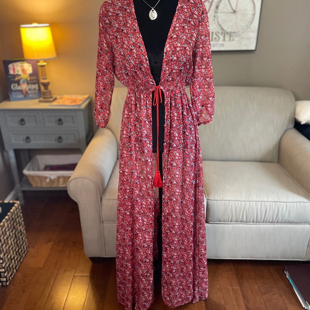 Pretty, sheer outer garment, 3/4 sleeve, sz Med
